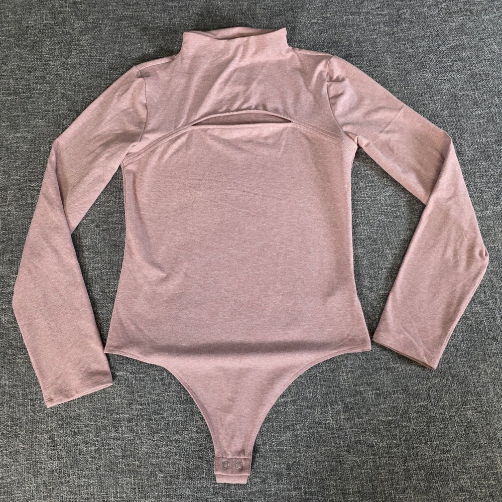 Express Body Contour Cozy Mock Neck Cutout Bodysuit Mauve Pink Medium NWT